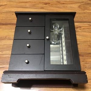 listing-status-banner